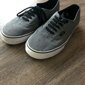 Gray Vans Low Top Shoes mens 7 women’s 8.5